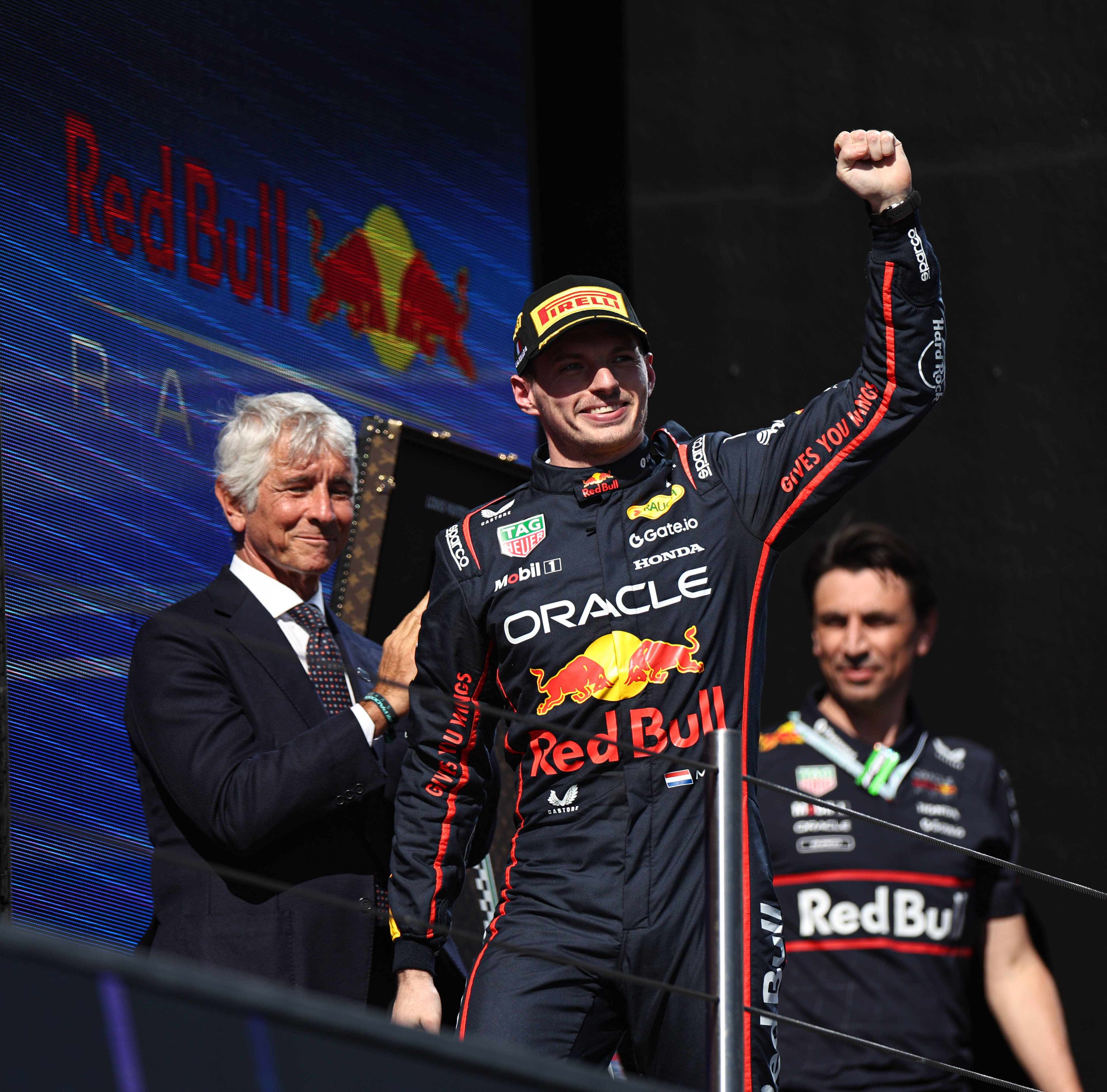 威廉姆斯绝杀哈斯车队，皮亚斯特里统治全场