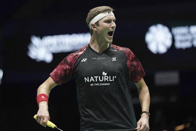 法国队鏖战泰国队，安赛龙扛起全队