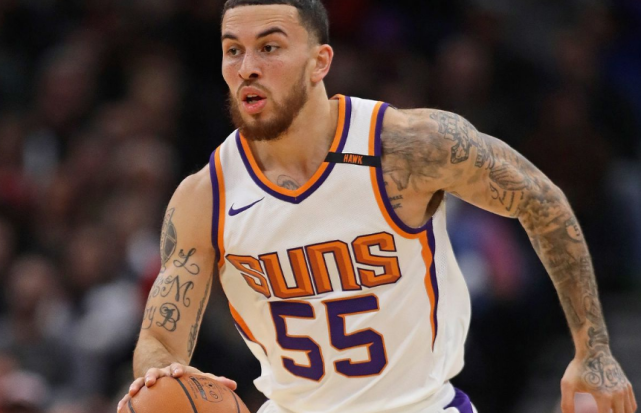 鹈鹕完胜天津队，陶汉林带队取胜