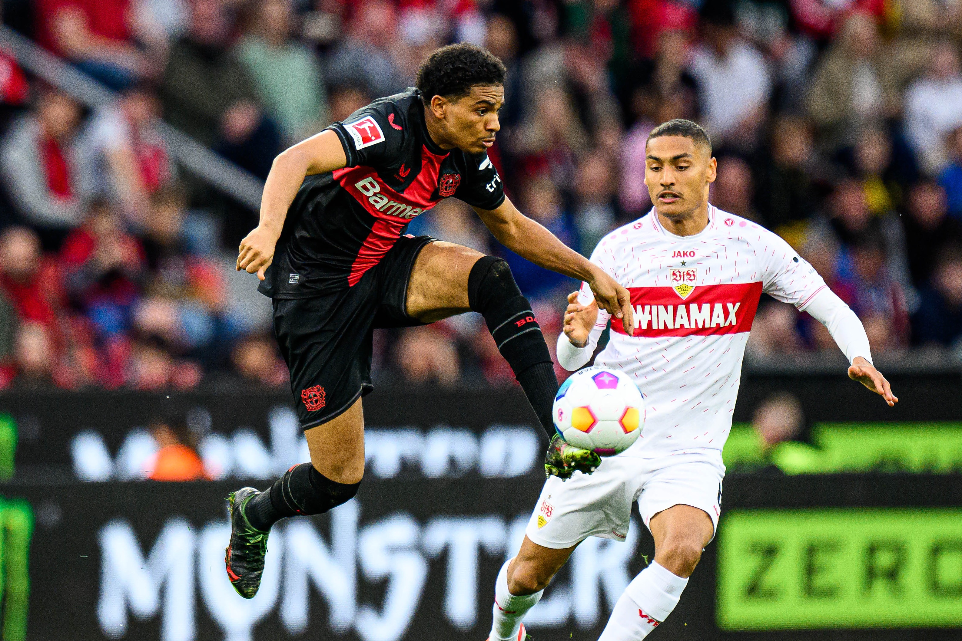 勒沃库森完胜德国，加维扛起全队