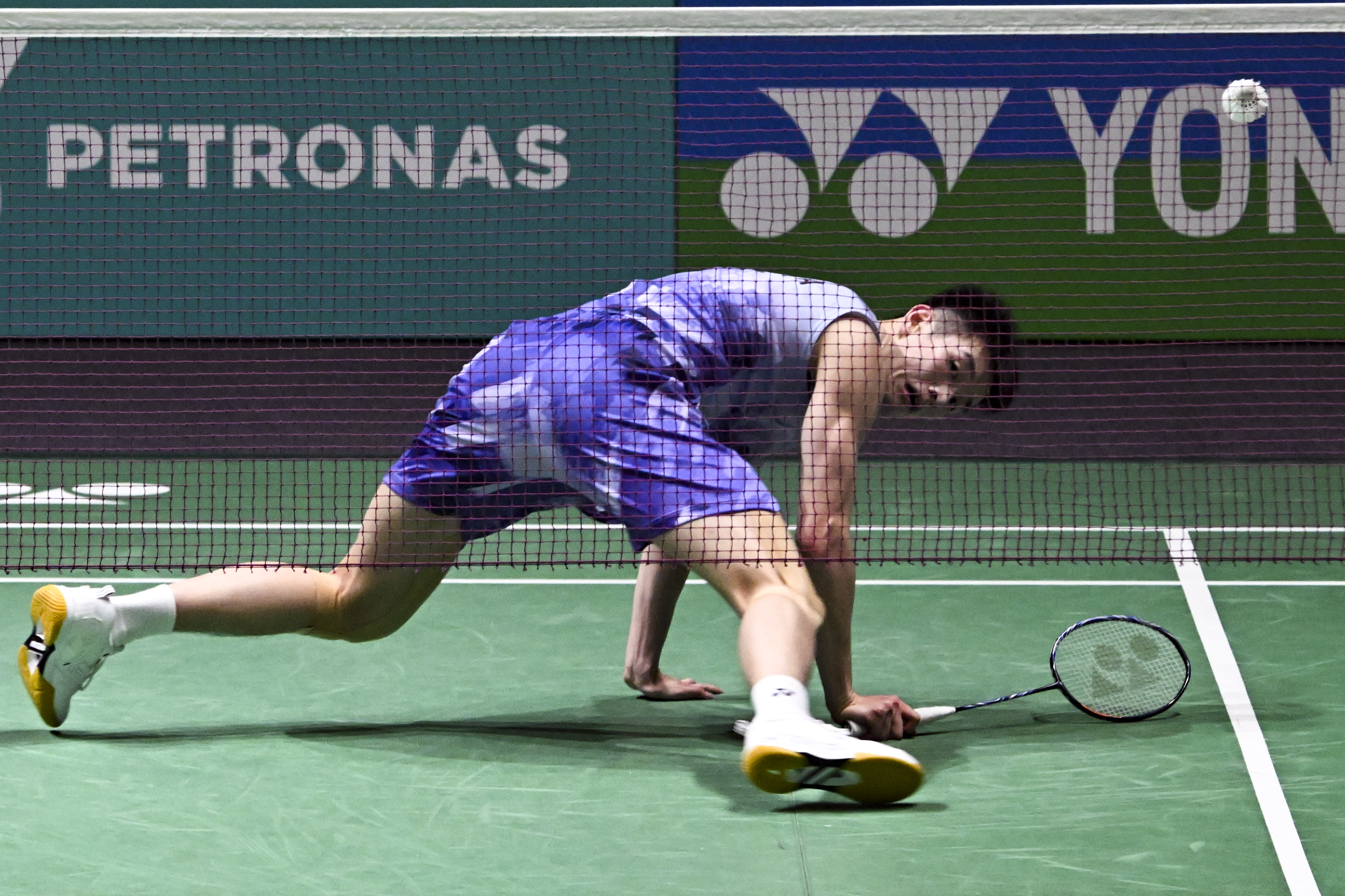 马来西亚羽毛球队轻取英格兰羽毛球队，陶菲克统治全场