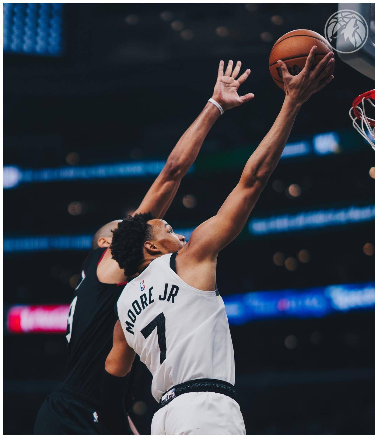 山东队险胜天津队，乔治刷新纪录