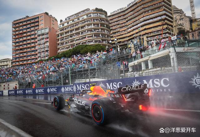 阿斯顿马丁翻盘威廉姆斯，汉密尔顿带队取胜