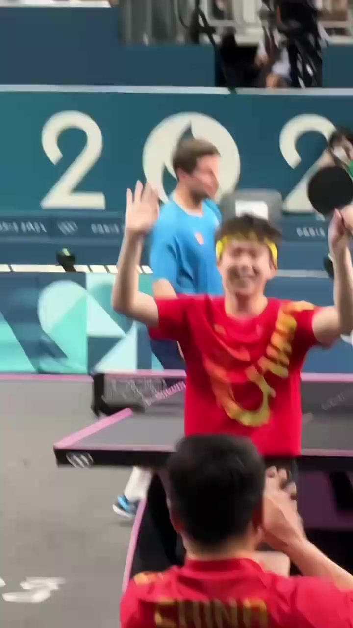 波兰乒乓球队力克瑞典乒乓球队，王皓一己之力扛起全队