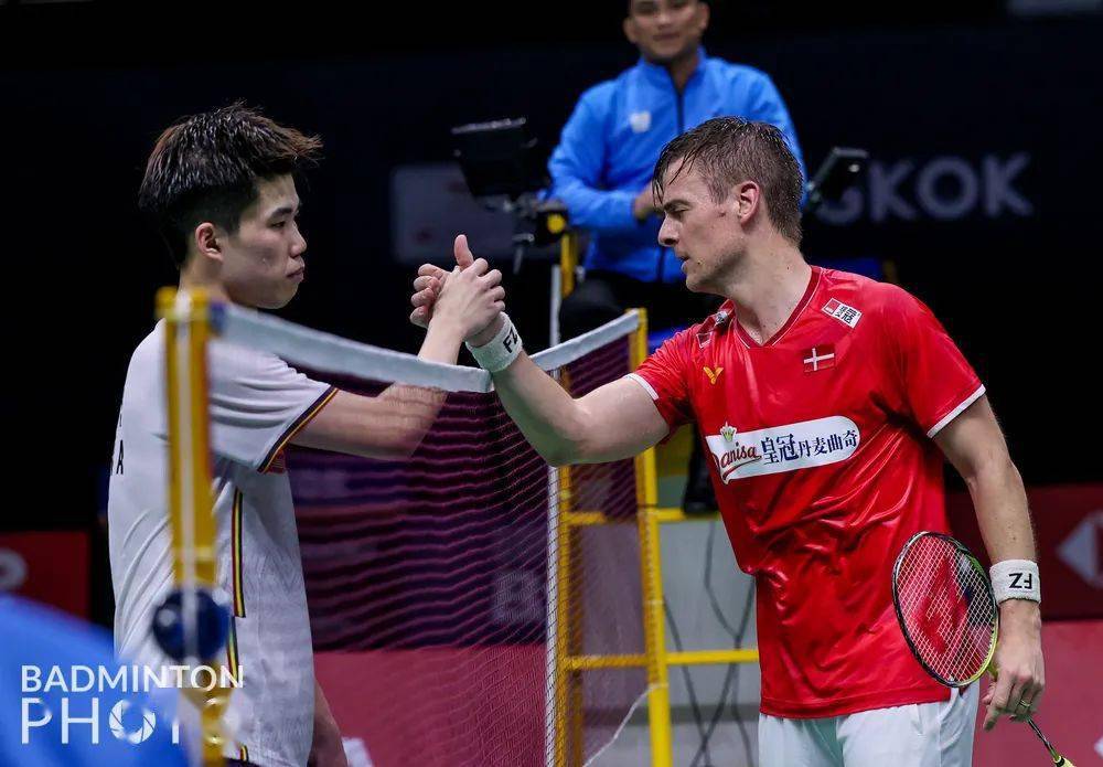 印尼队鏖战泰国队，黄鸭组合统治全场