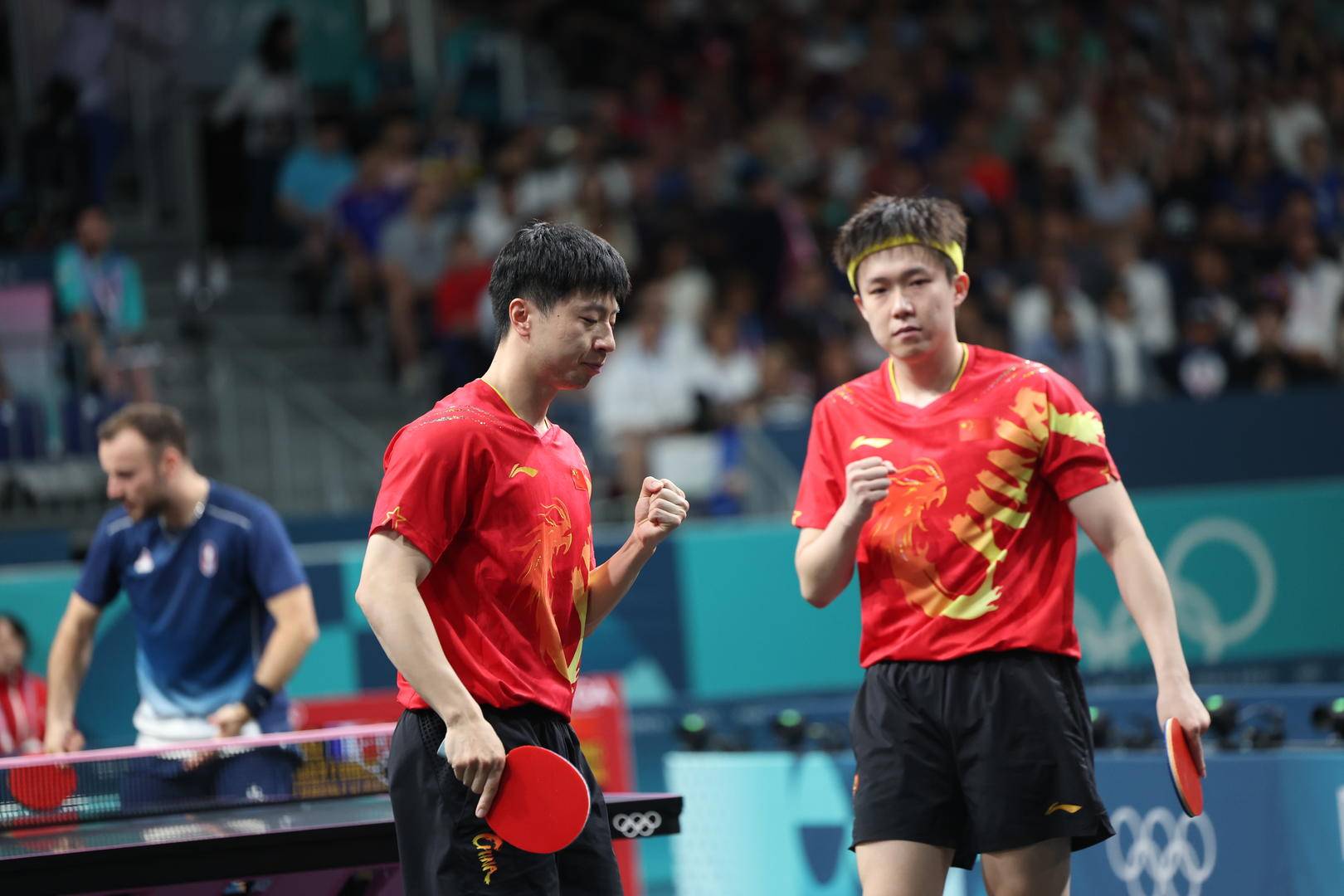 中国队力克法国队,马龙扛起全队 中国队力克法国队,马龙扛起全队