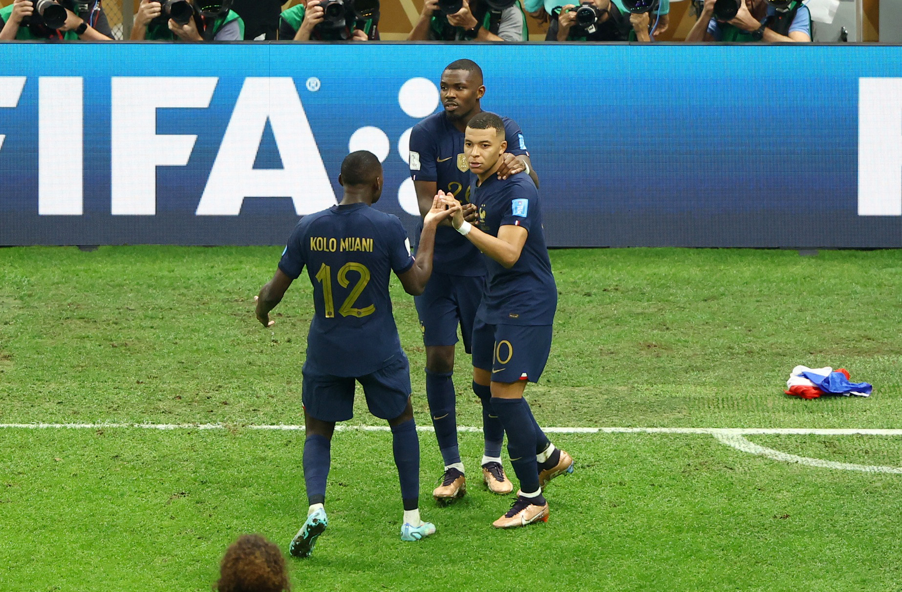 法国队翻盘英格兰队，张本智和统治全场