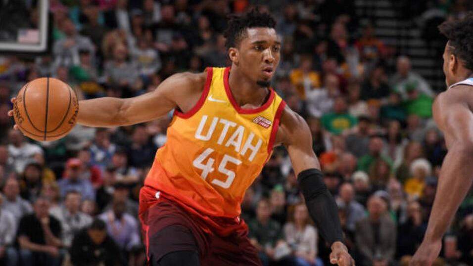 黄蜂爆冷掘金，费沃斯关键制胜