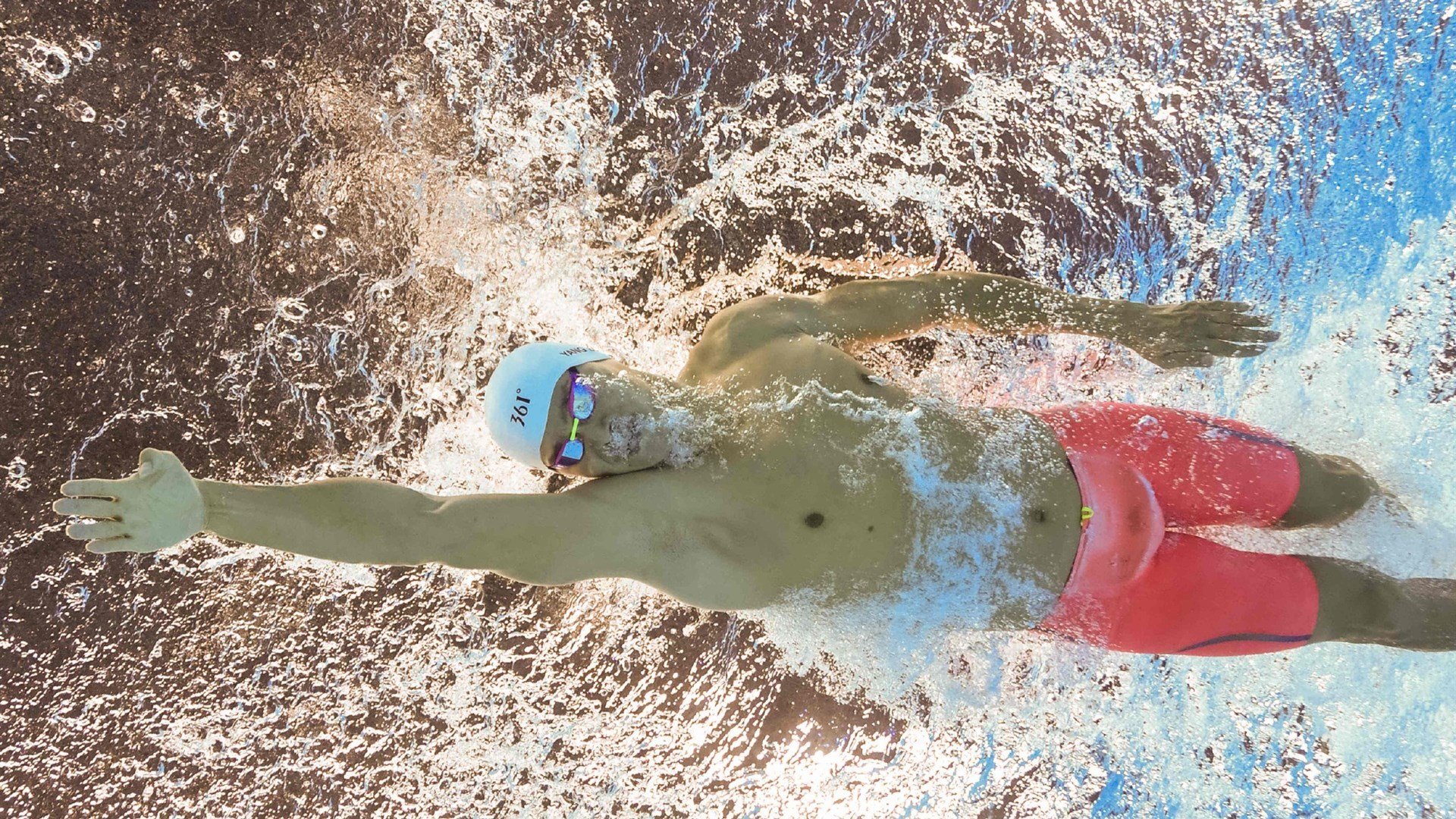 里昂鏖战葡萄牙，格纳布里一肩扛起全队的日耳曼战魂